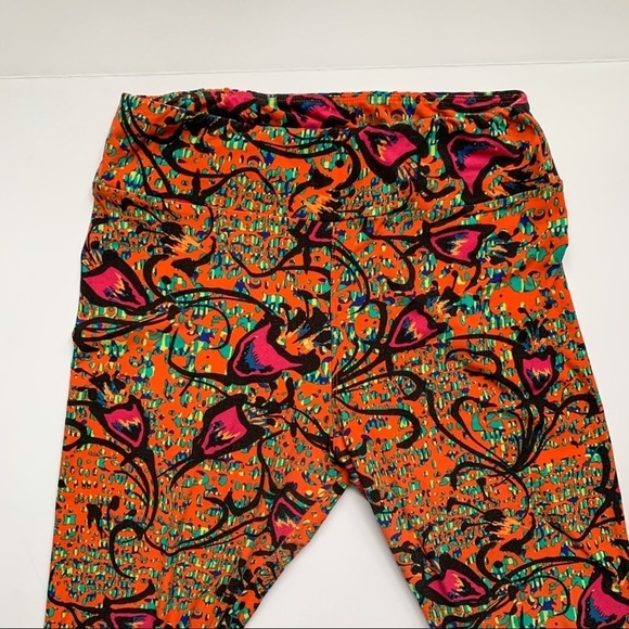 LuLaRoe Tall and Curvy Floral Leggings - Picture 2 of 4